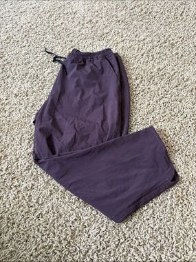 Drawstring Pants in Deep Plum